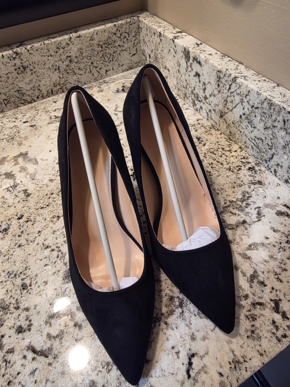 Classic Black Pointed Toe Women's Pumps